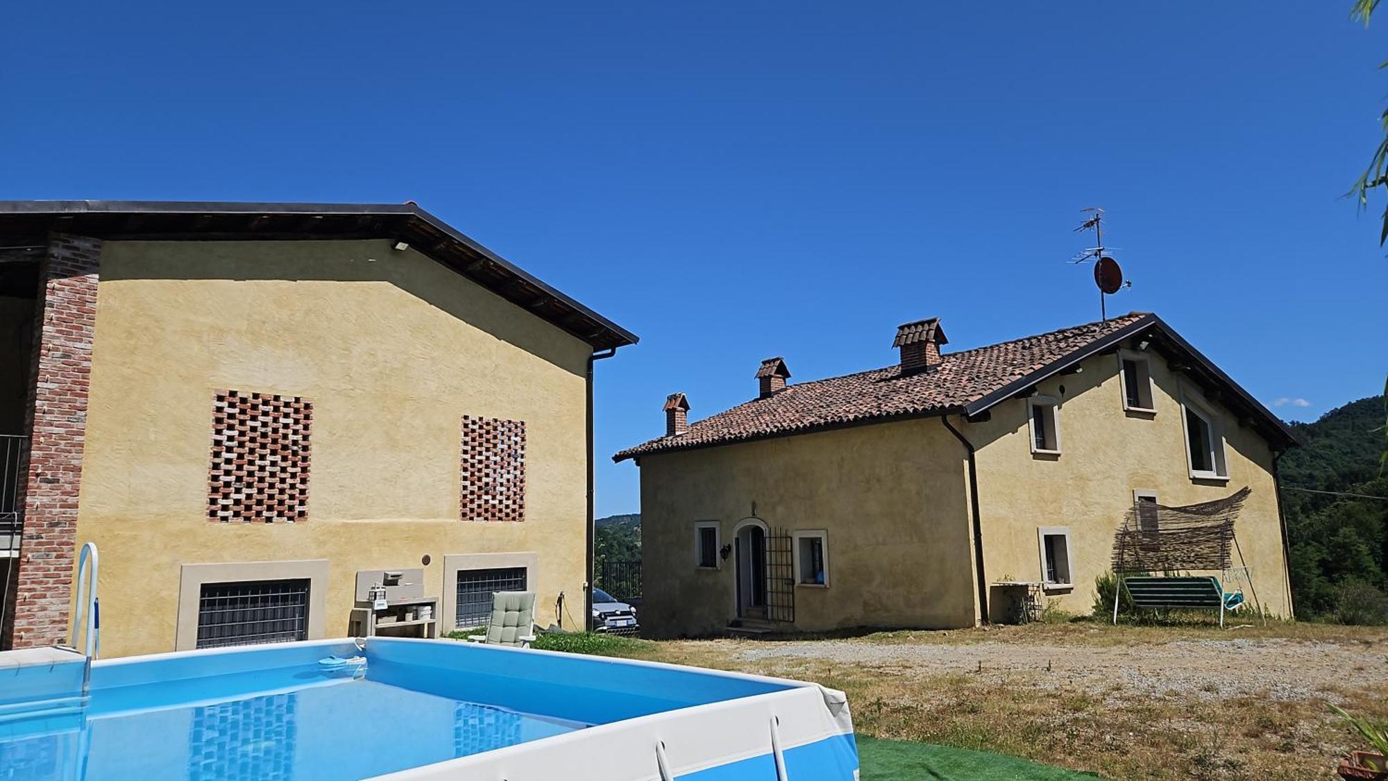 Casa Nel Verde Ca Dla Cola Mombasiglio Kültér fotó